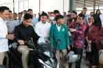 Bupati Tangerang Bersama Wagup Banten Dampingi Wapres Gibran Tinjau Industri Motor Listrik.